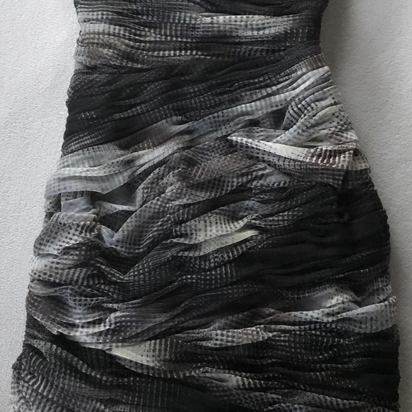 Strapless BCBG party dress - Picture 3 of 13